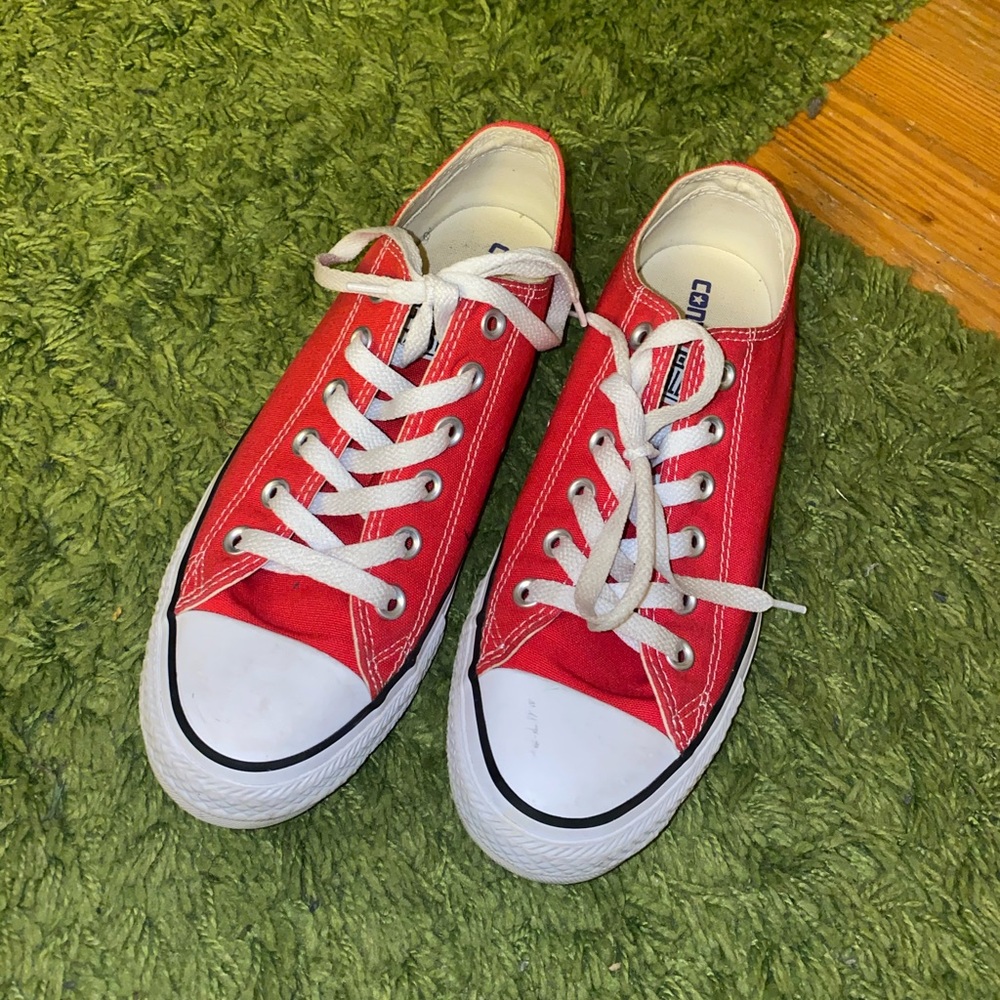 Low Top Red Converse